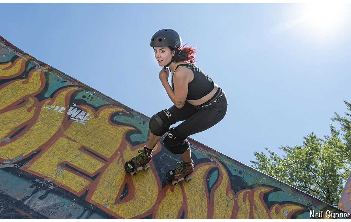 Chicks In Bowls: Honey Gnarlic hits the top of the vertical wall