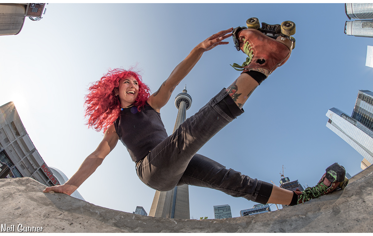 Chicks In Bowls: Honey Gnarlic frames Toronto's CN Tower
