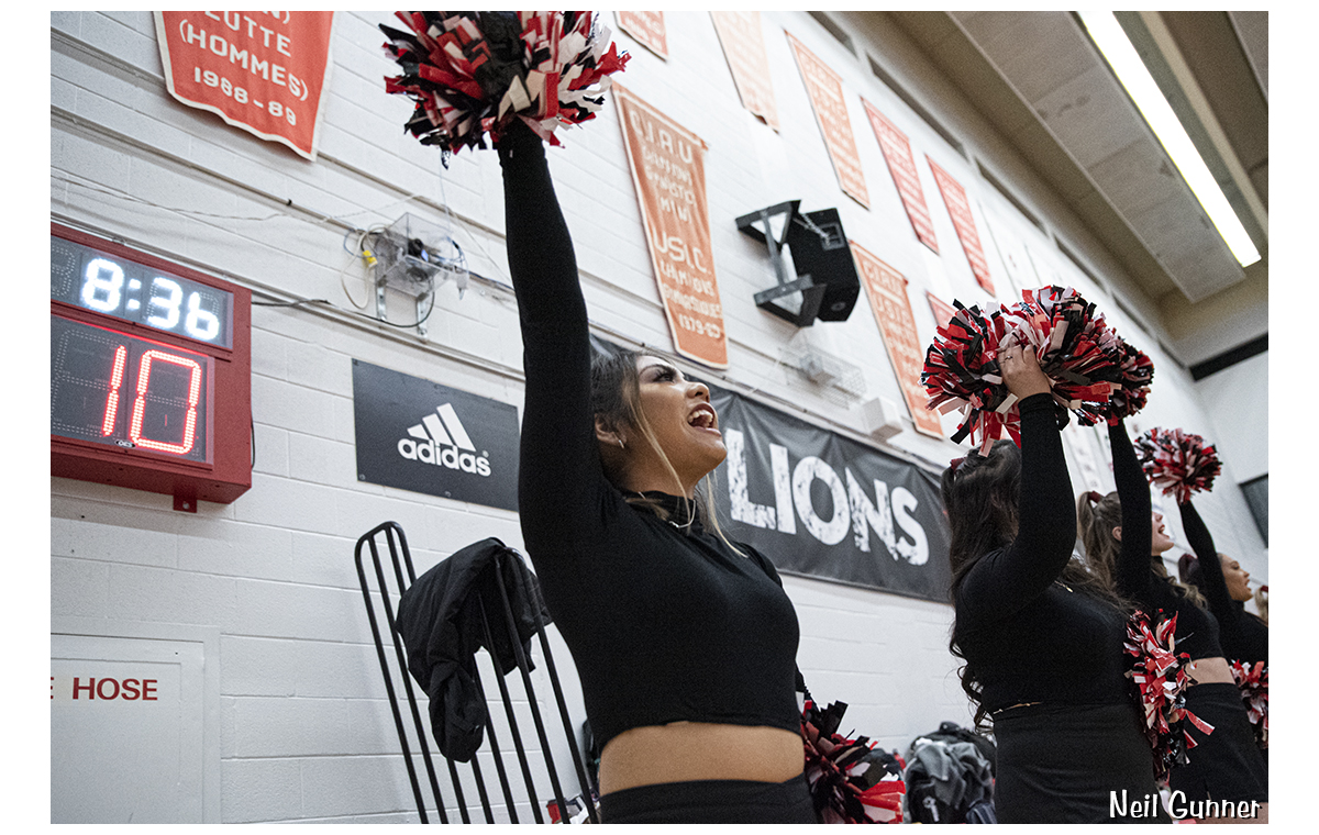 Cheerleader cheering